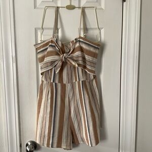 NWOT Derek Heart Tan & White 100% Cotton Romper Size L